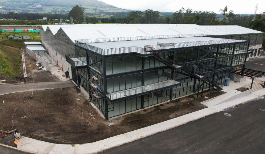 Constructora de planta industrial Quito 1