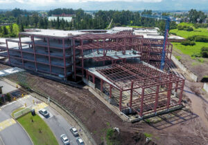 Empresa constructora de edificios estructura metálica Quito Espe 4