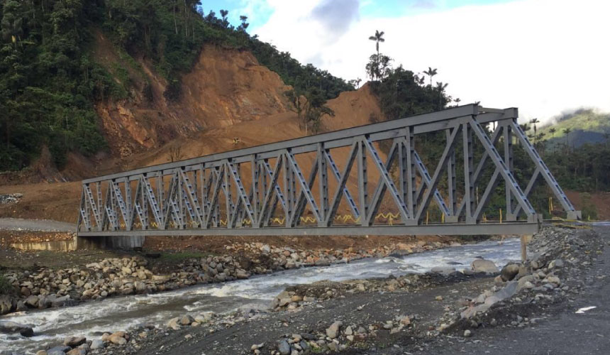 Empresa constructora de puentes Ecuador río Upano 1